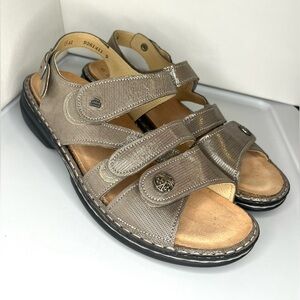 Finn Comfort Women’s 41 (US10 - 10.5) Gomera Sandals in a Silver Metallic